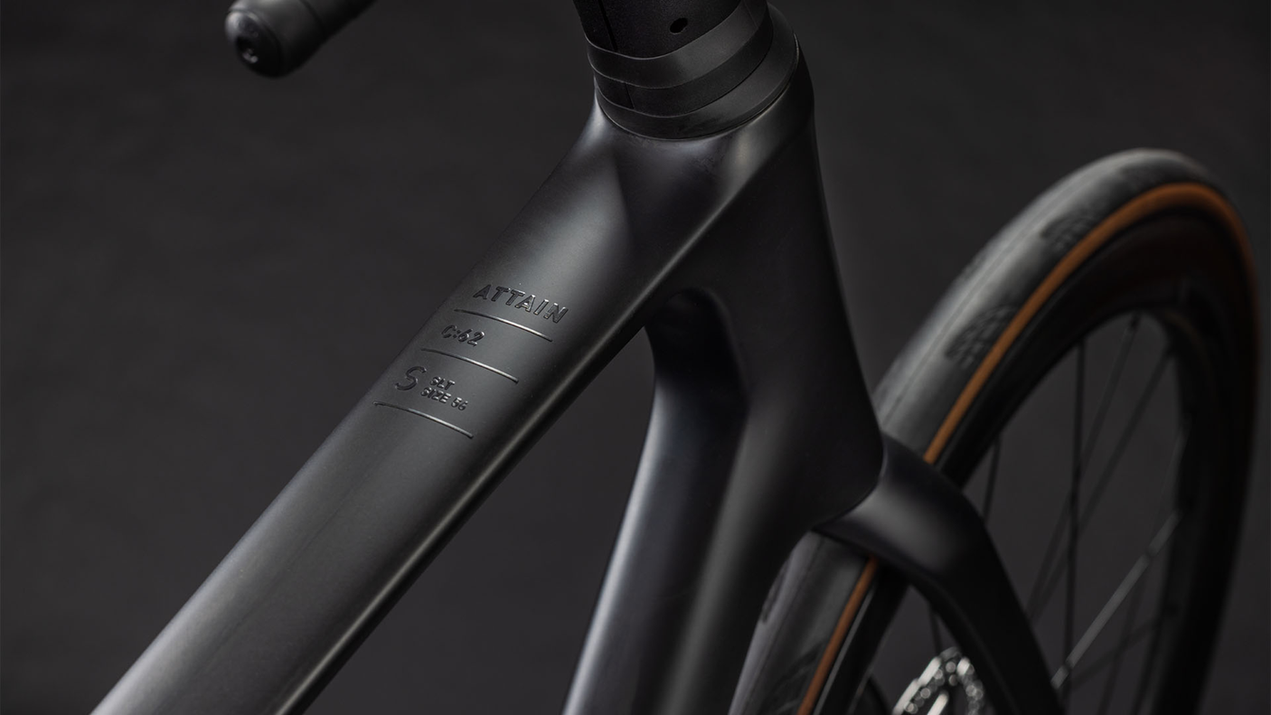 Cube Attain C:62 SLT carbon´n´coalchrome (2026)