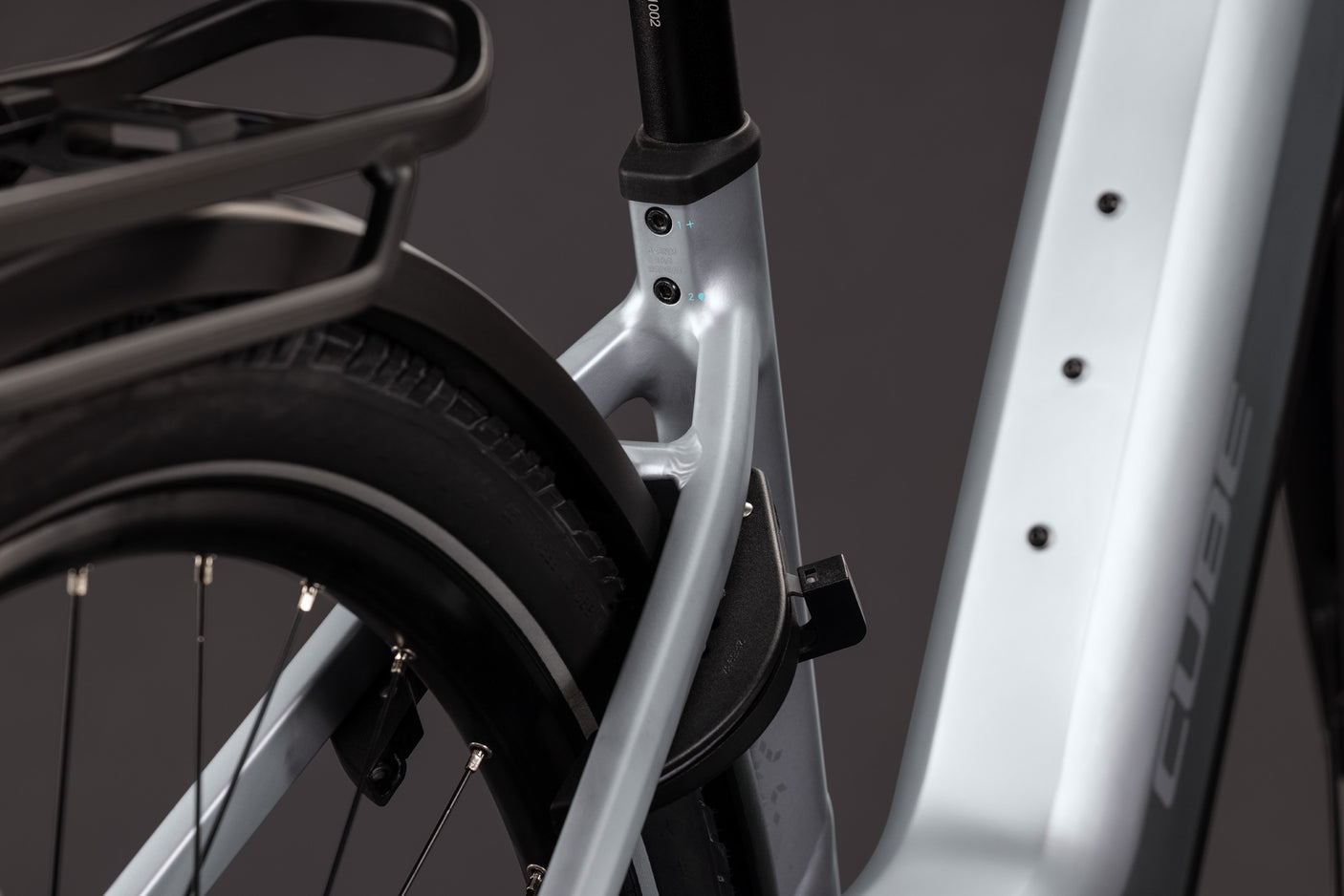 Cube Kathmandu Hybrid ONE 800 Easy Entry silverstar´n´reflex (2027)
