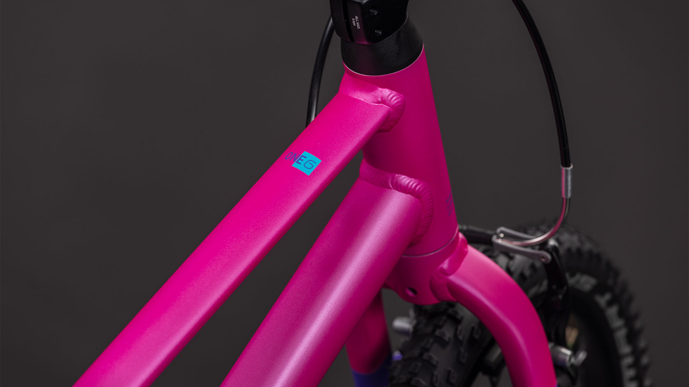 Cube Numove 160 fuchsia´n´plum (2026)