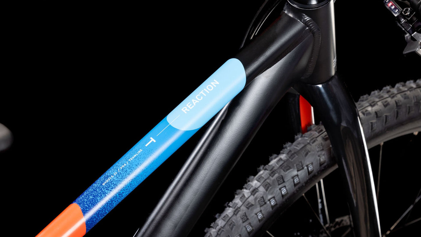 Cube Reaction 240 Pro black´n´blue´n´red (2026)