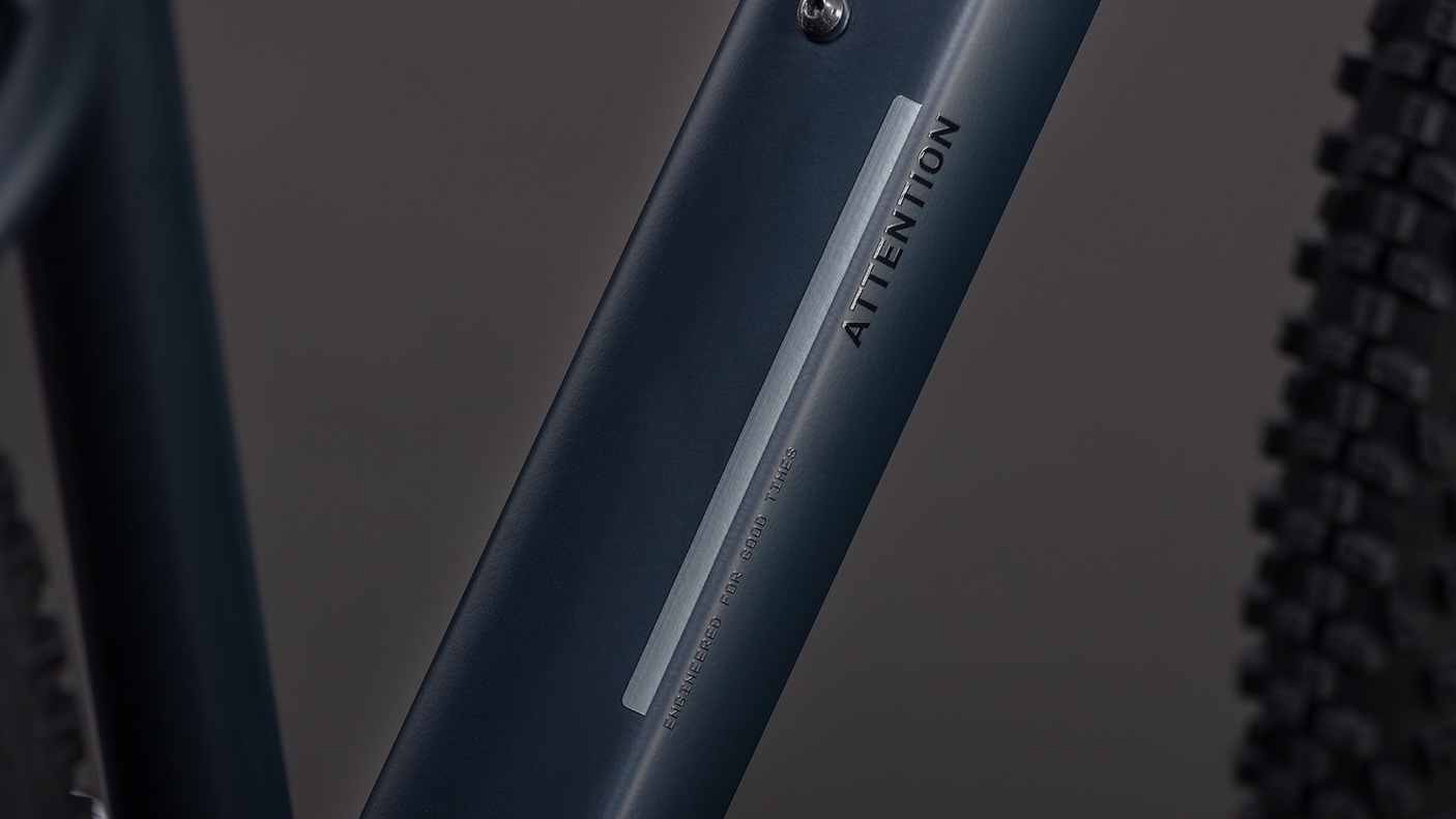 Cube Attention Pro night´n´black (2026)