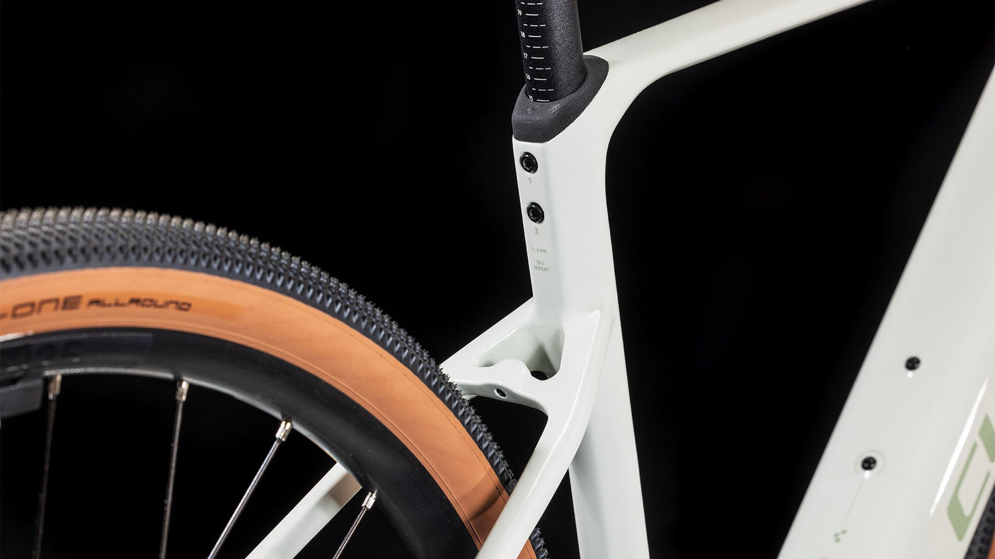 Cube Nuroad Hybrid C:62 Race 400X desertstone´n´groen (2025)