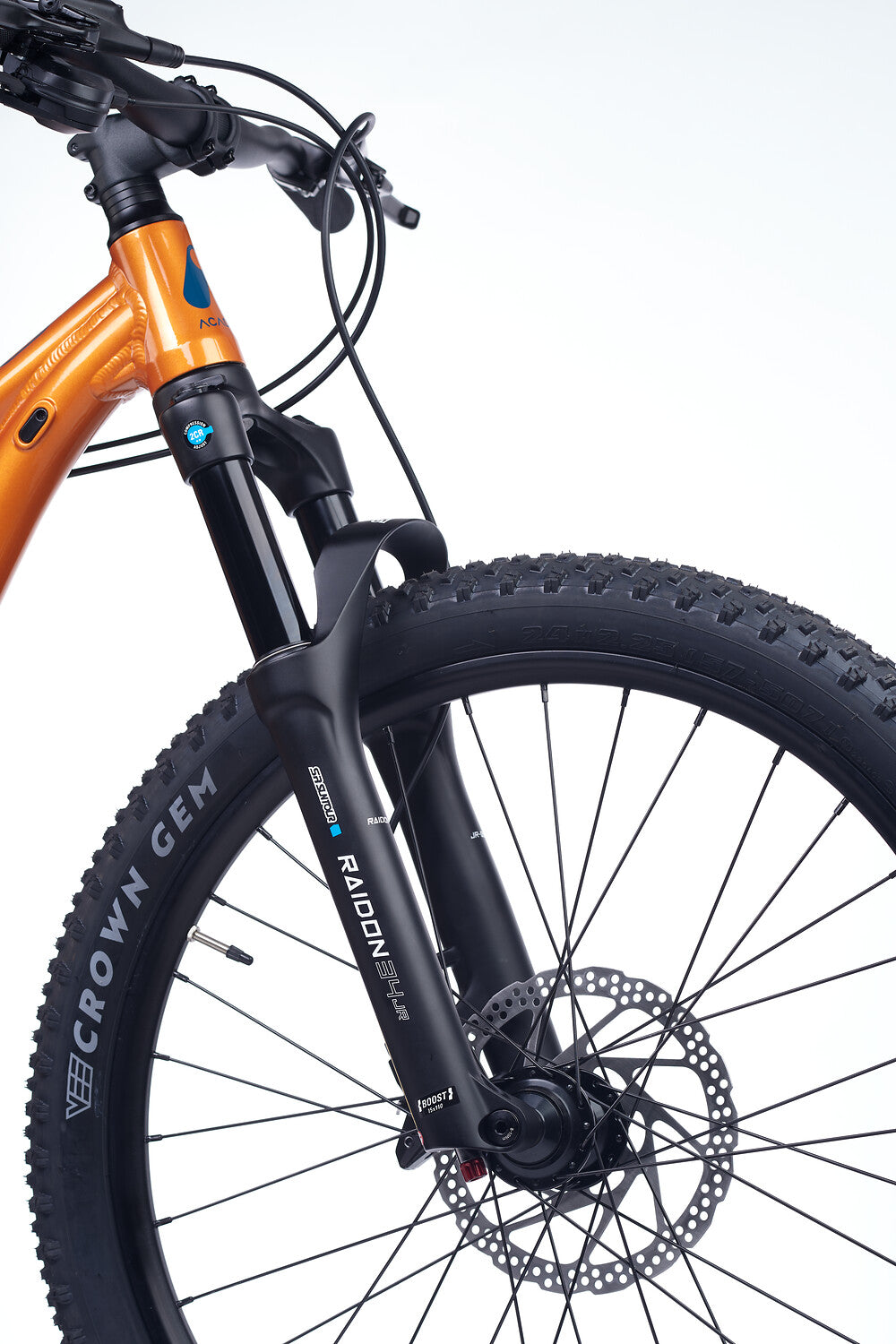 Academy Trail 5 Amber