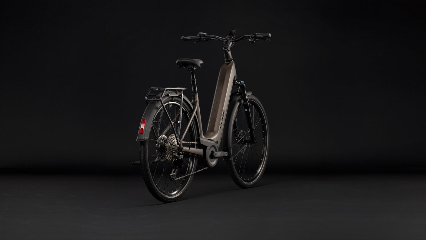 Cube Touring Hybrid Pro 800 Easy Entry metallicumbra´n´black (2027)