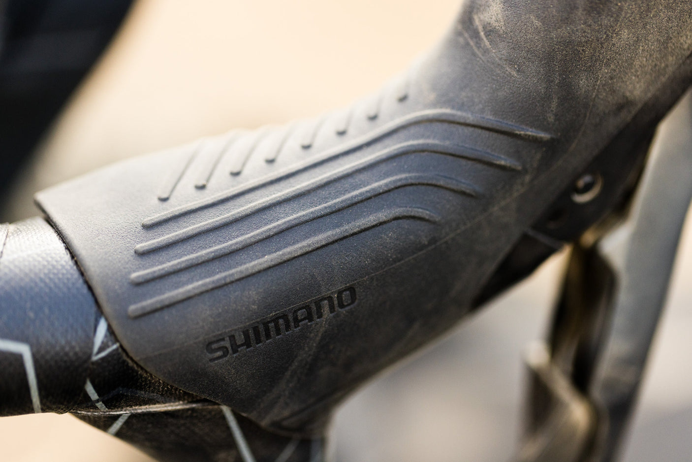 Shimano GRX ST-RX820/BR-RX820 Schijfremset Achter Flat Mount 12-speed grijs/zwart