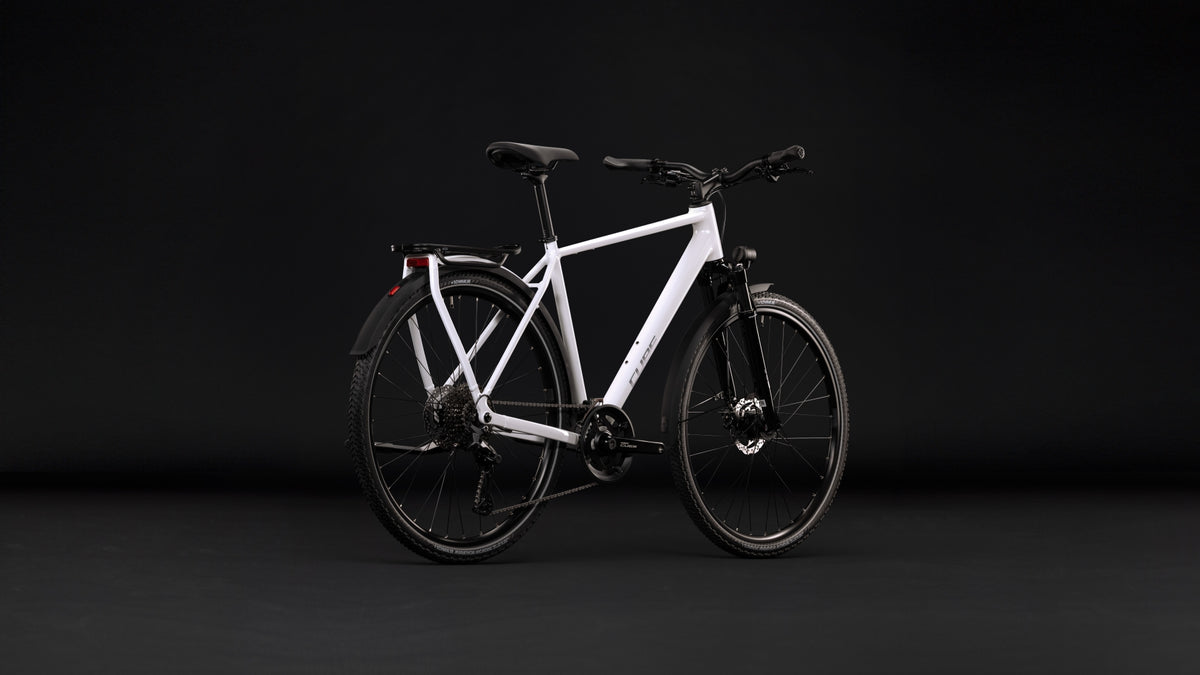 Cube Kathmandu Pro diamant metallicwhite´n´chrome (2027)