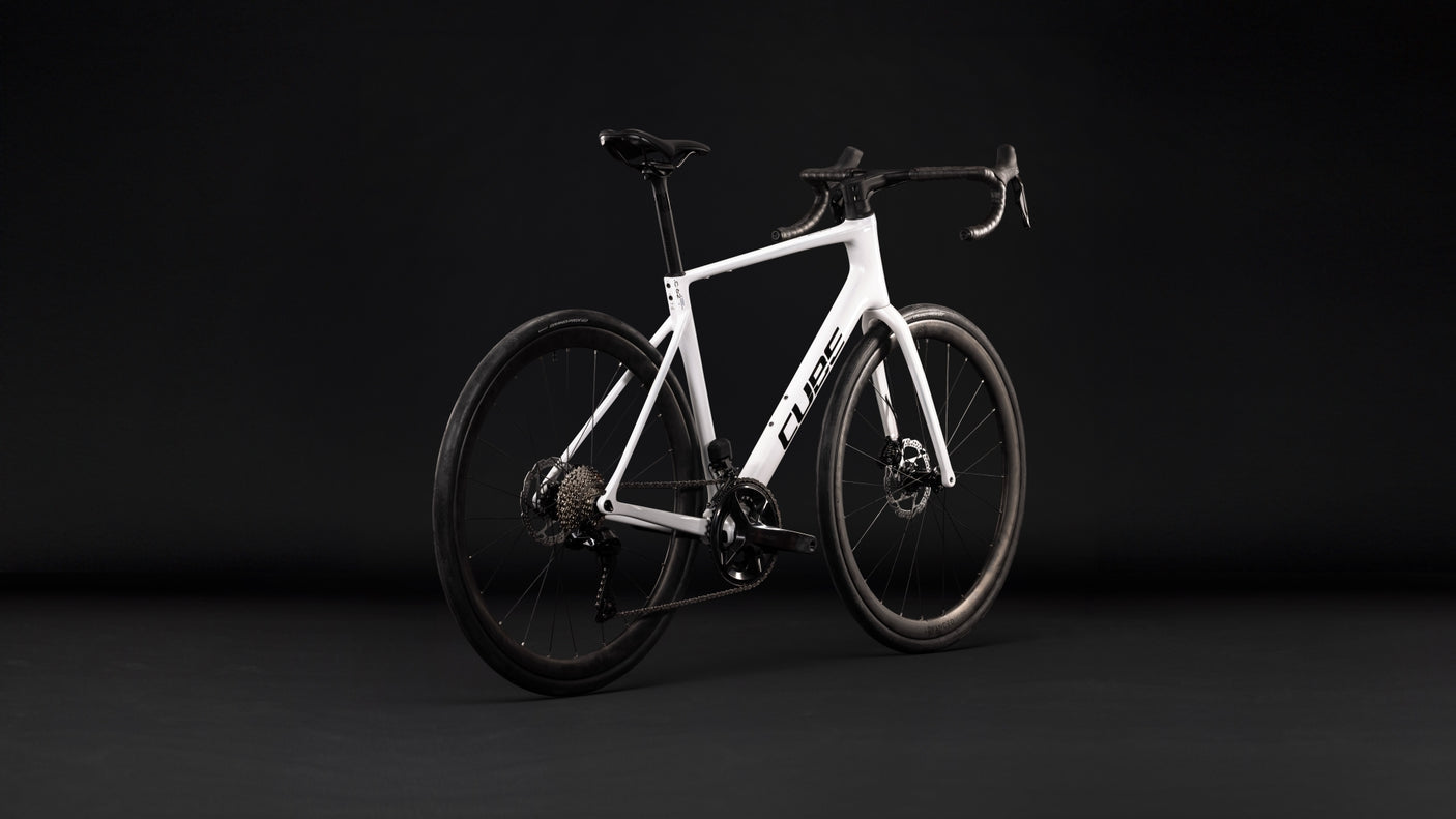 Cube Attain C:62 SLX metallicwit´n´black (2027)
