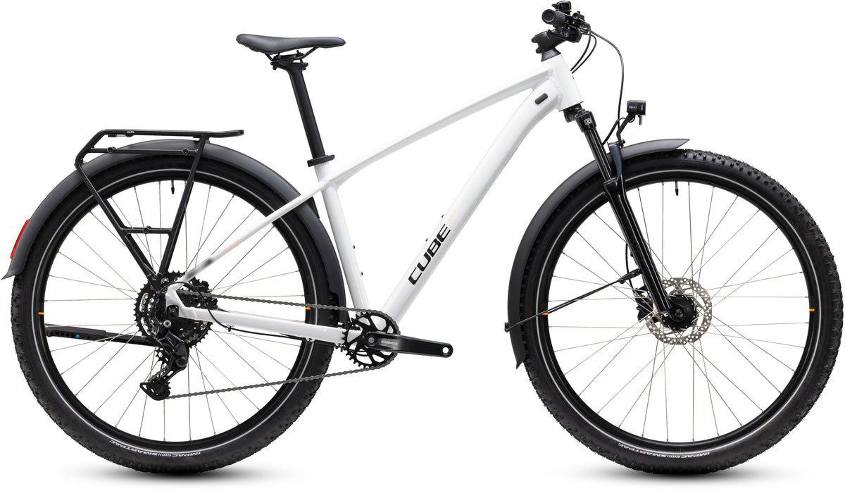Cube Aim ONE FE metallicwhite´n´black (2027)