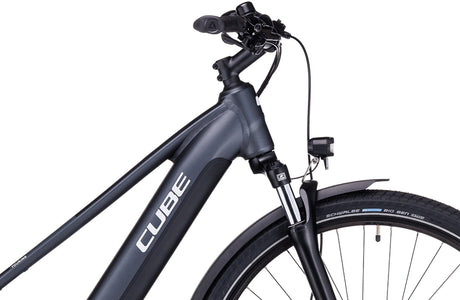 Cube Touring Hybrid ONE 625 Trapez grijs´n´wit (2023)