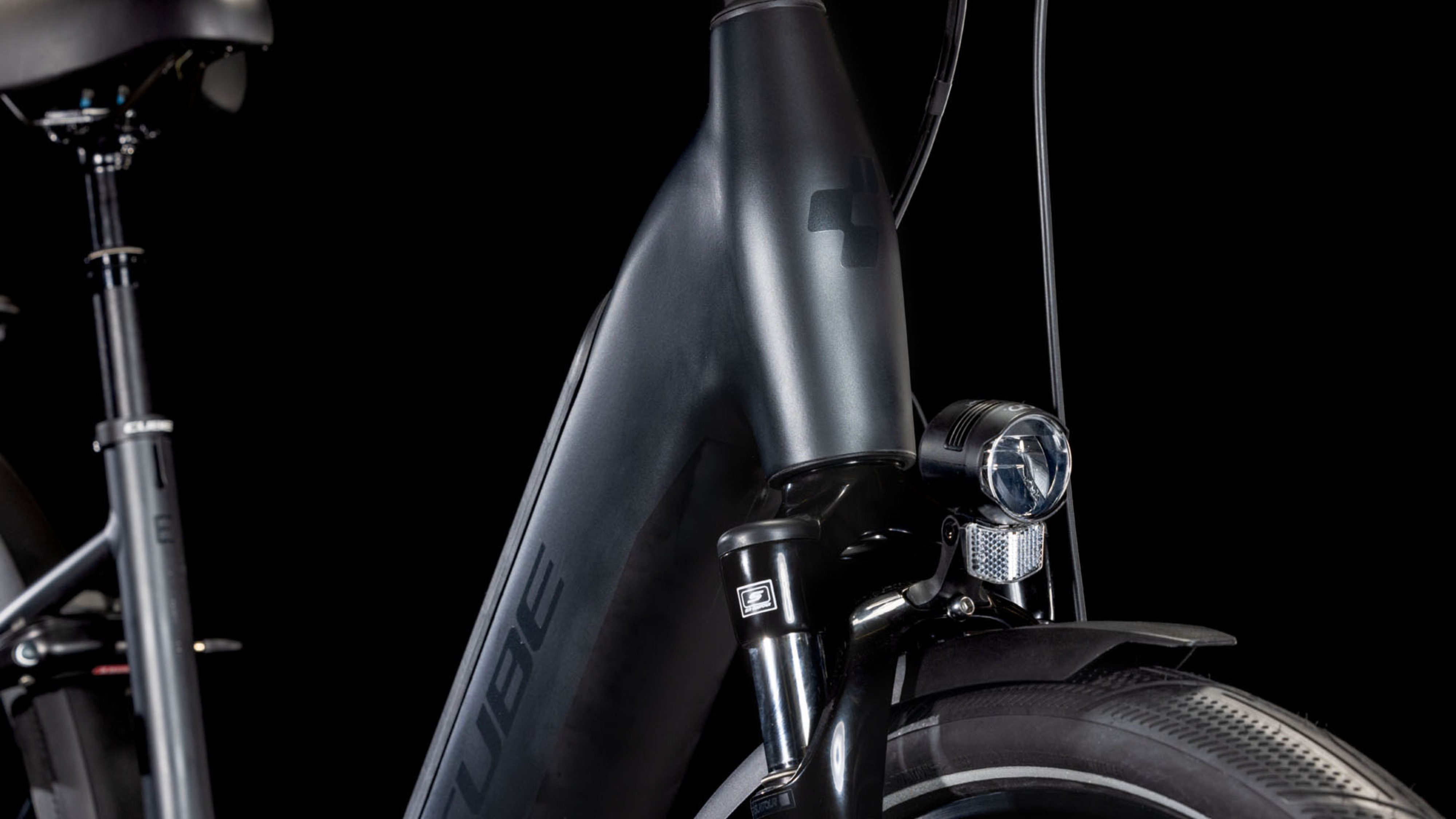 Cube Supreme RT Hyb. Deluxe EX 625 Wave 625 metalblack´n´glossy