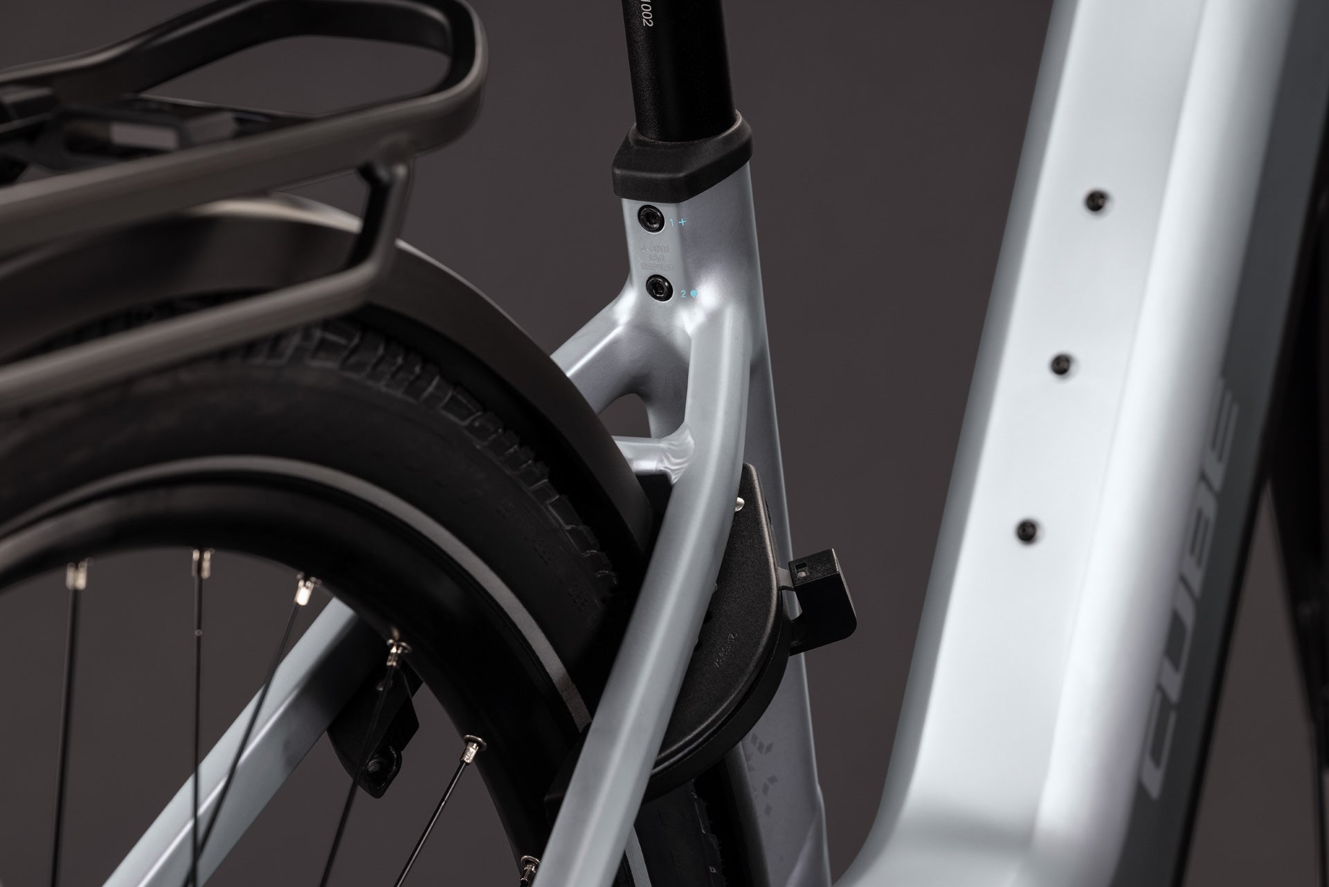 Cube Kathmandu Hybrid ONE 800 Easy Entry silverstar´n´reflex (2027)