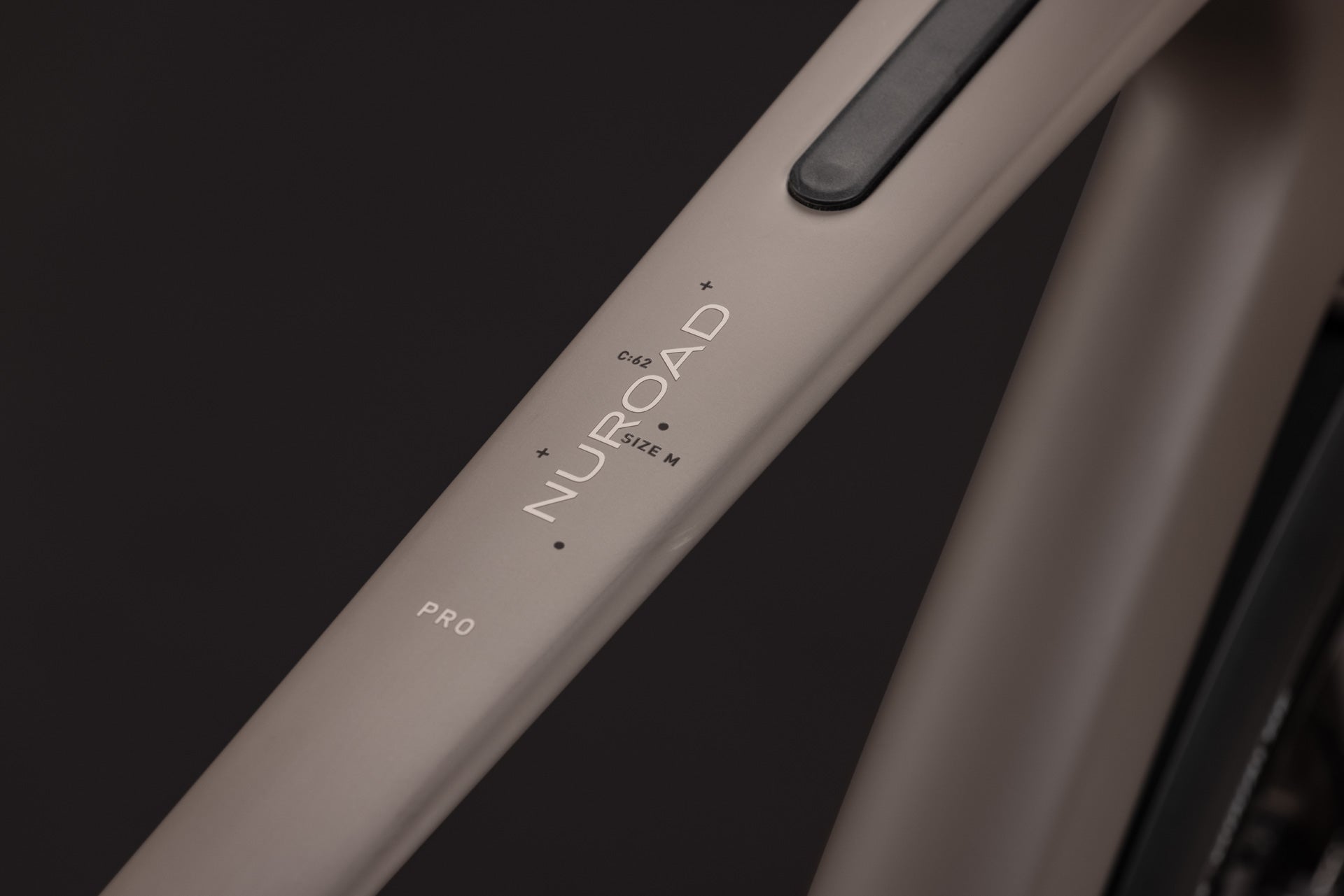 Cube Nuroad C:62 Pro FE ceder´n´steen