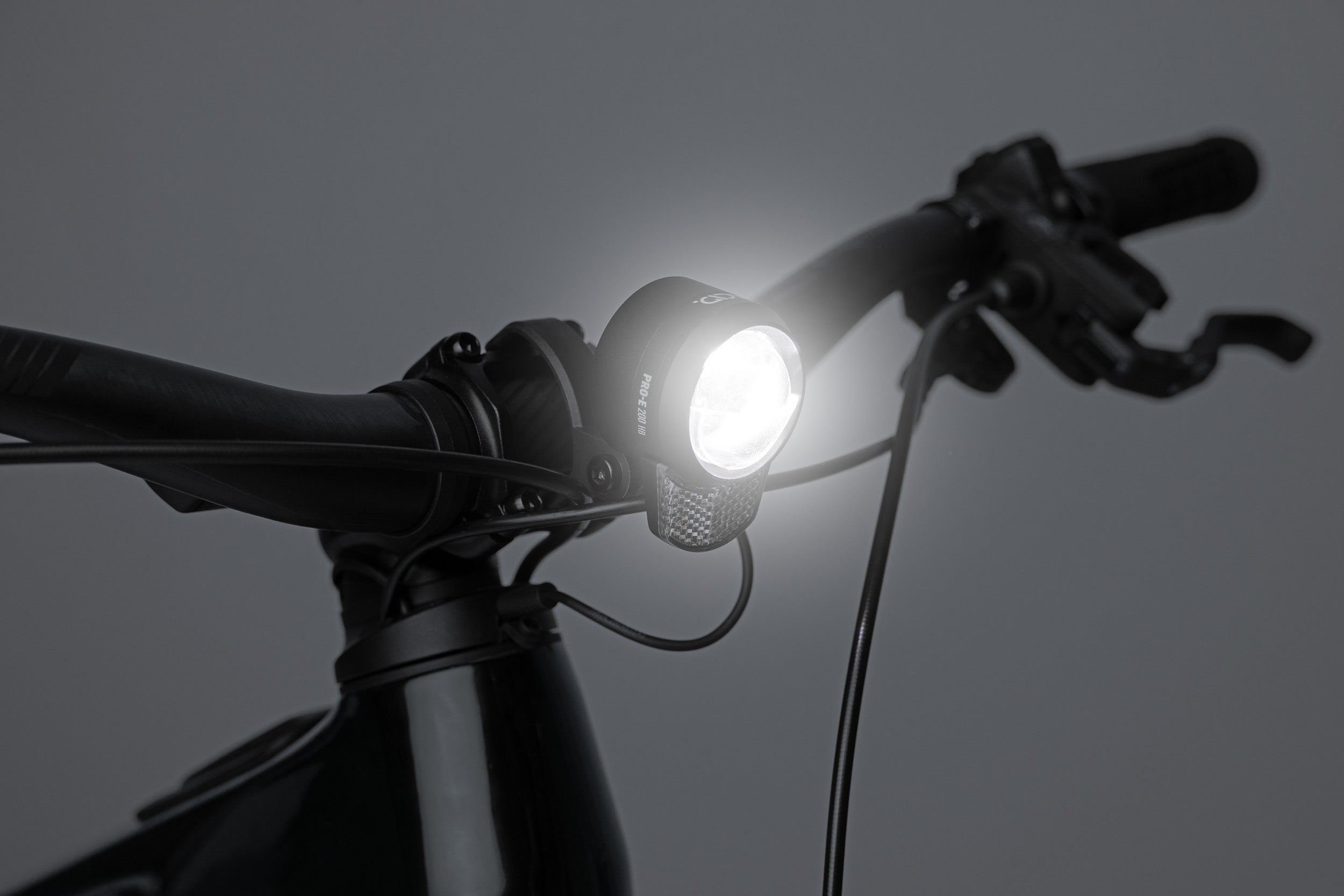 ACID E-Bike koplamp PRO-E 200 Grootlicht X-Connect zwart