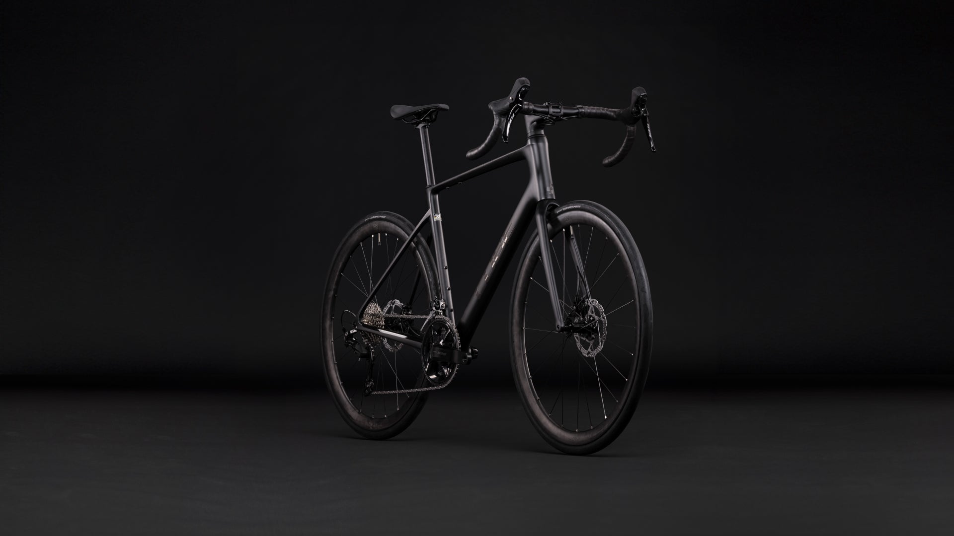 Cube Attain C:62 carbon´n´koolchroom