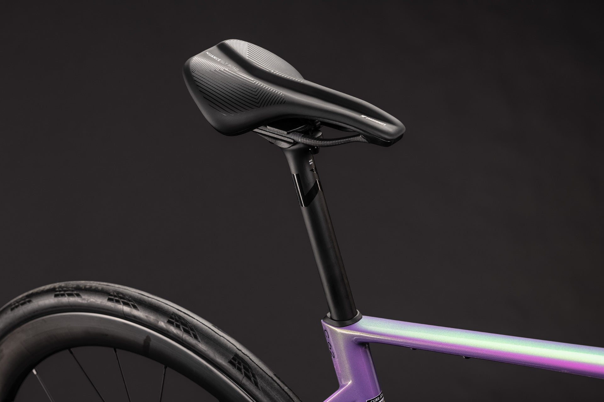 Cube Attain C:62 SLT  cosmicpurple´n´black (2027)