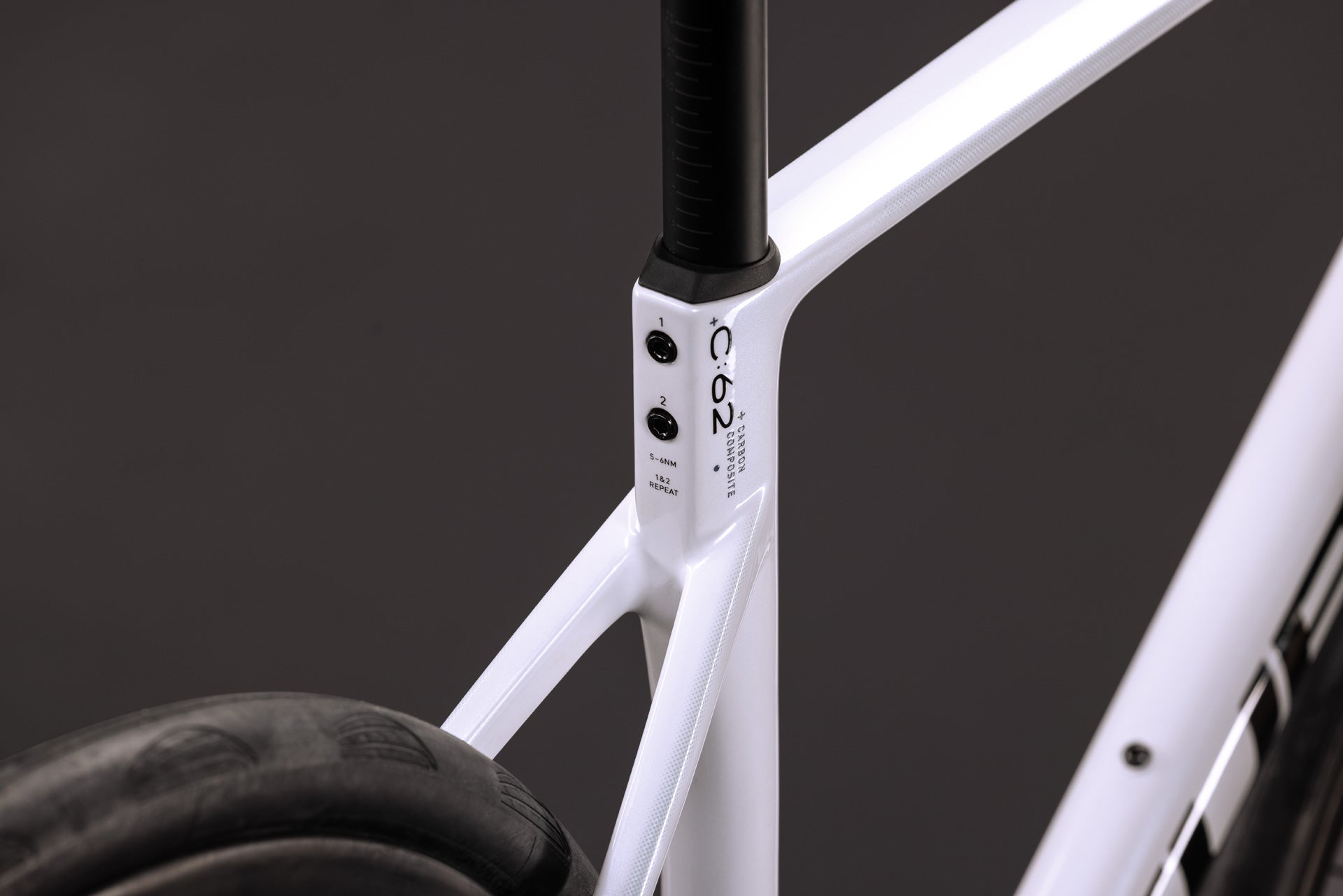 Cube Attain C:62 SLX metallicwit´n´black (2027)