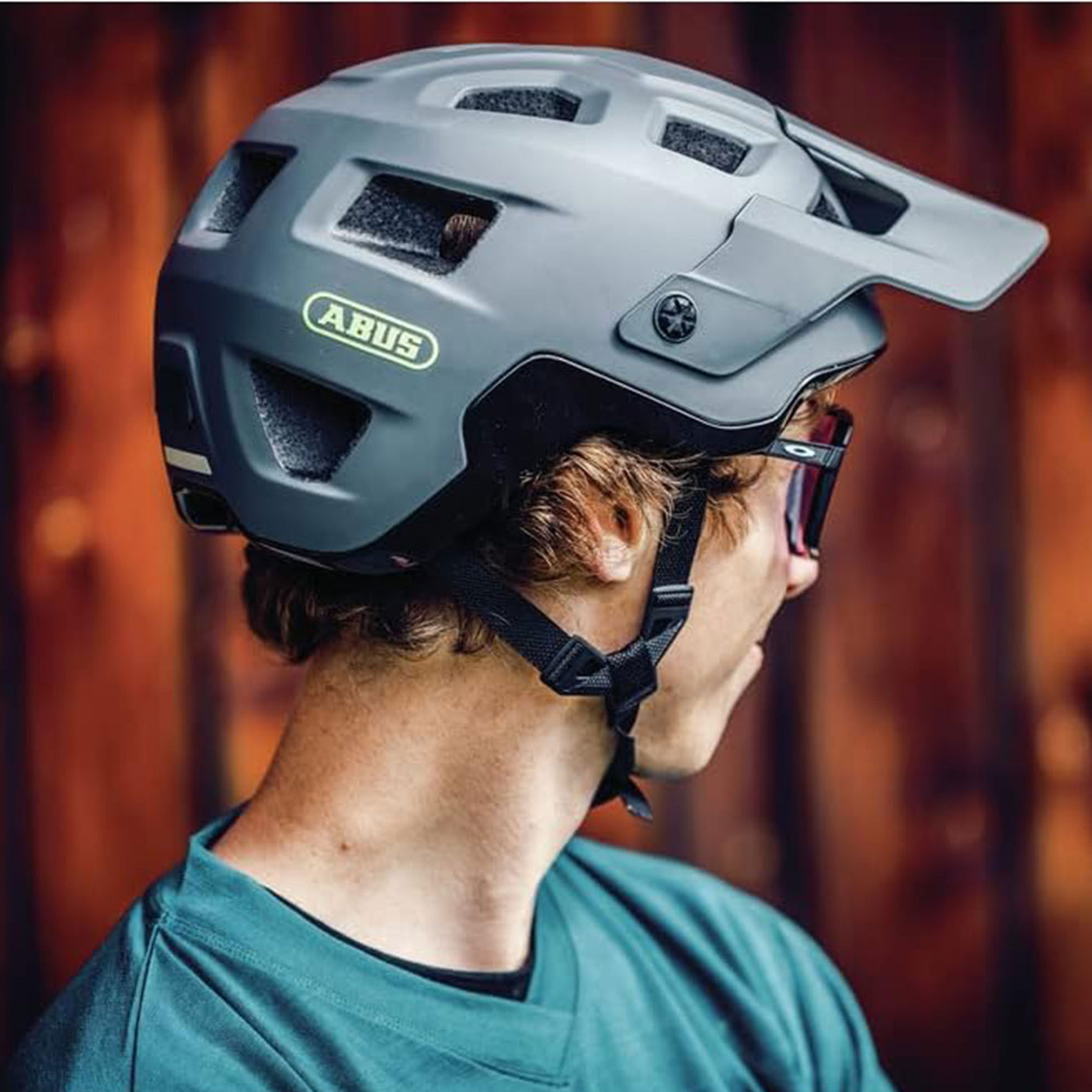 Abus Mountainbike Helm MoDrop dennen groen