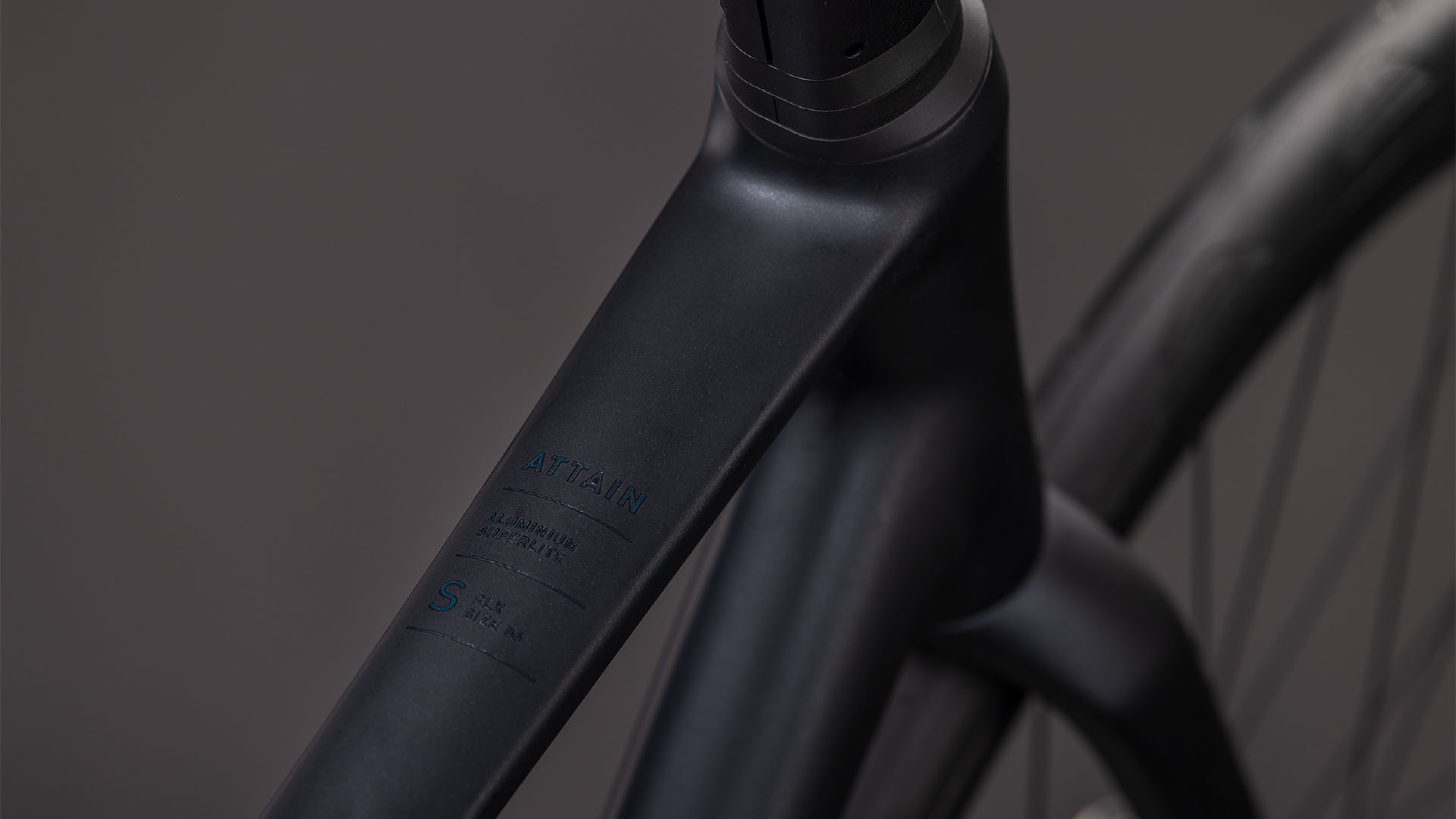 Cube Attain SLX coal´n´prism (2026)