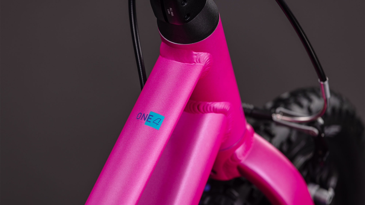 Cube Numove 140 fuchsia´n´plum (2026)