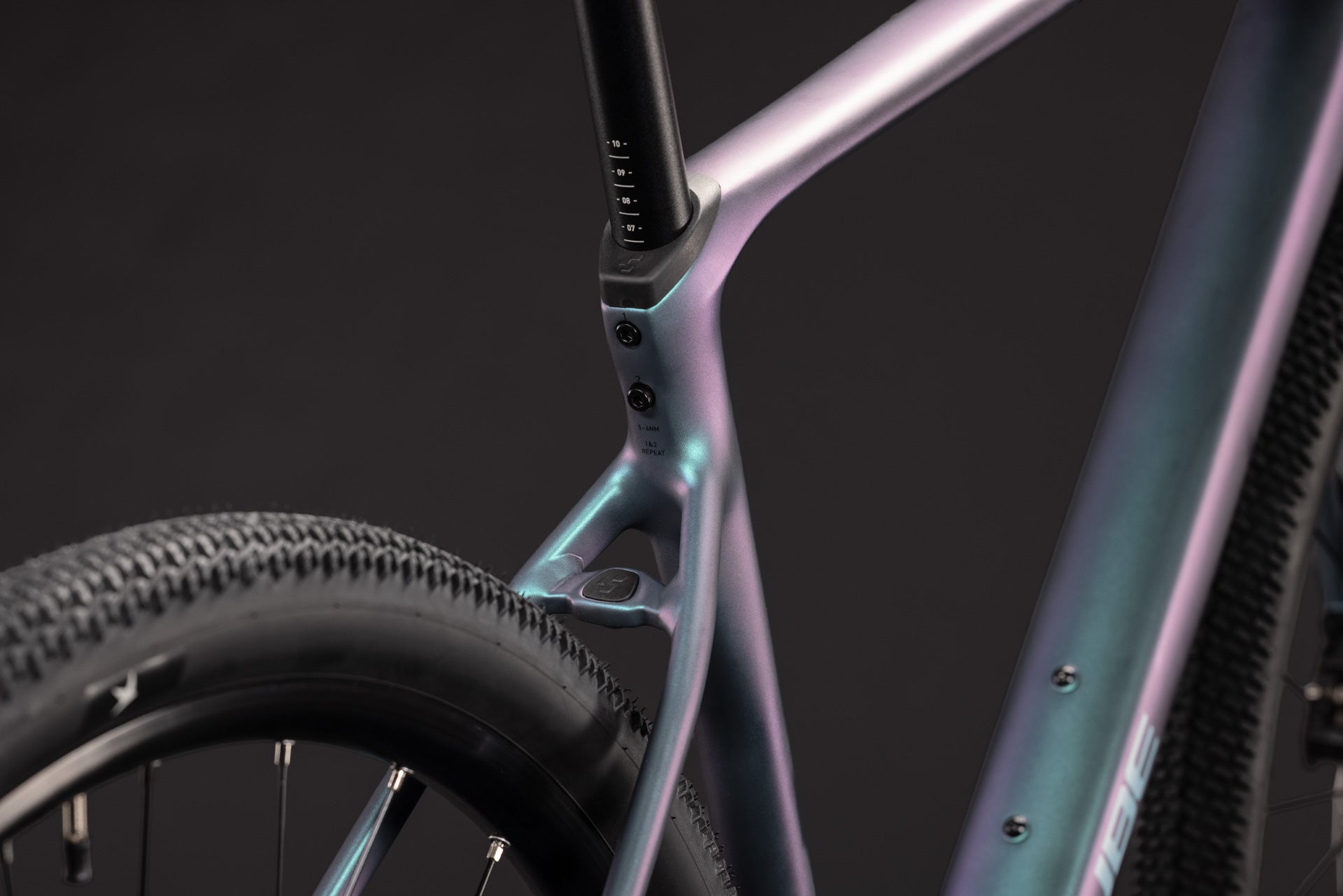 Cube Nulane Race  smaragdgrijs´n´prizm (2027)