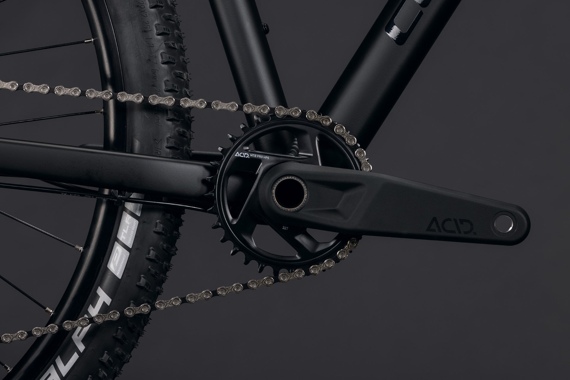 Cube Aim SLT soot´n´black (2027)
