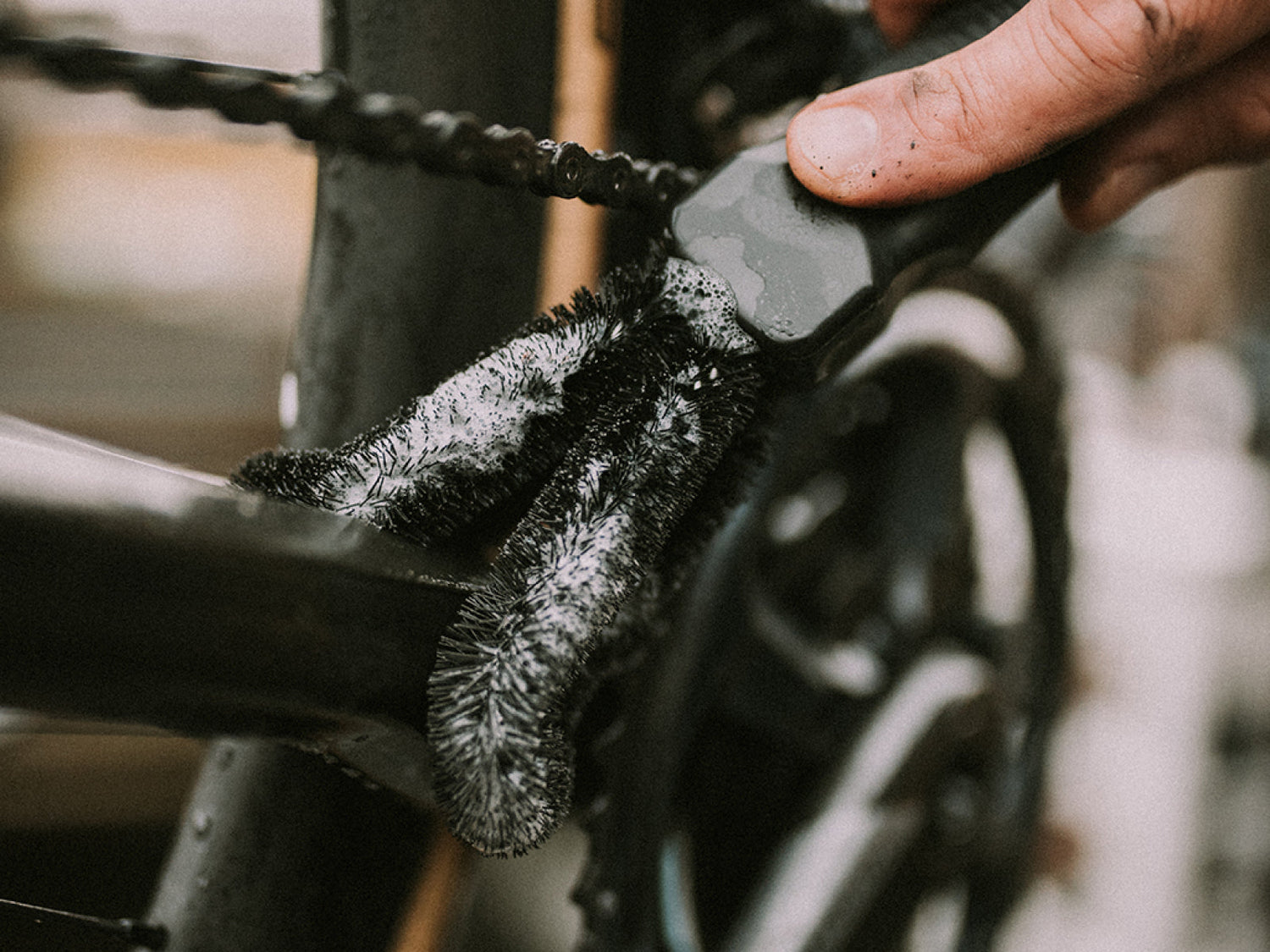 Dynamische tweepuntige borstel