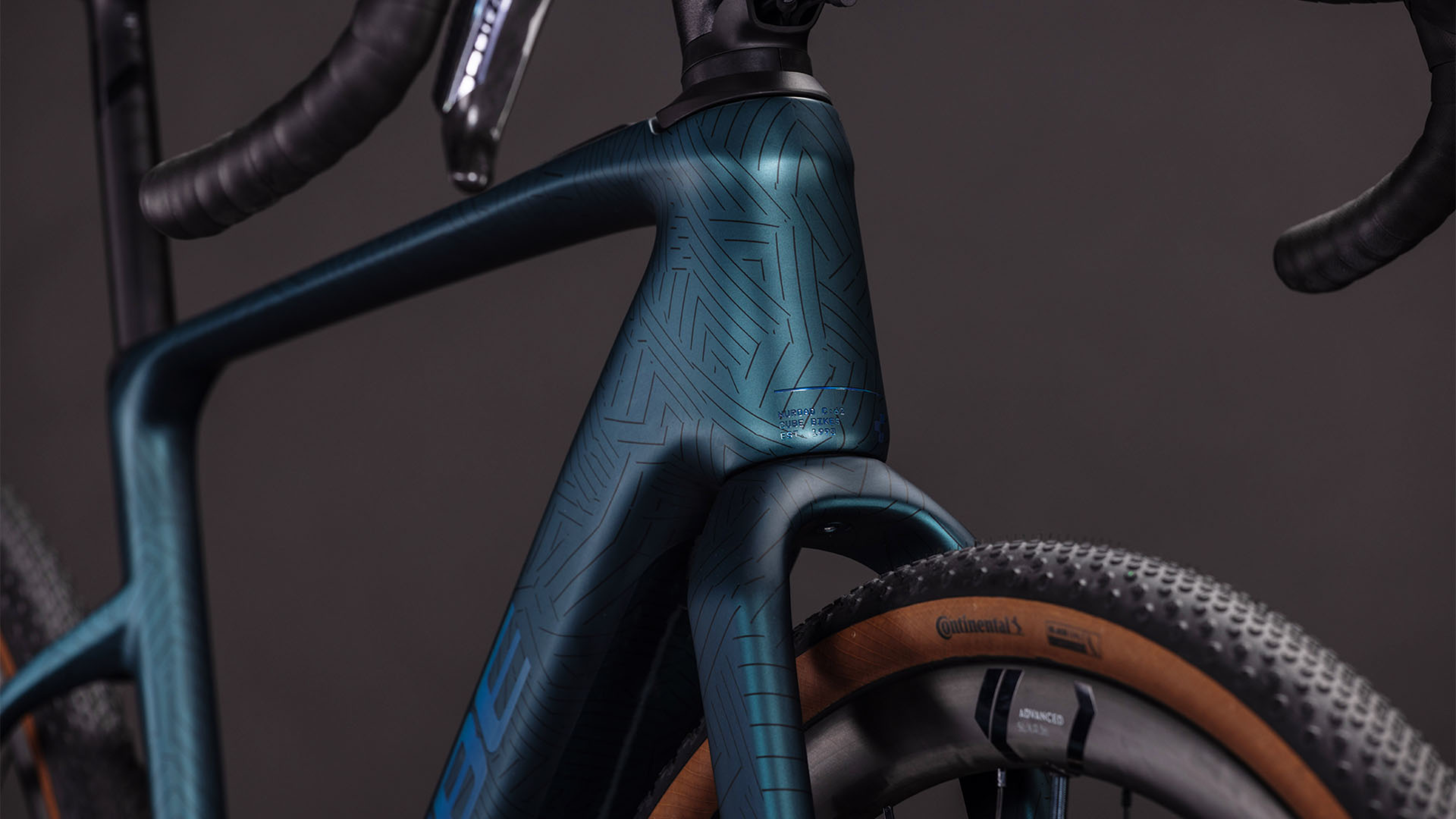 Cube Nuroad Hybrid C:62 SLT 400X royalgreen´n´crisscross (2026)