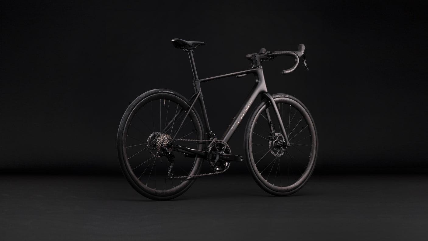 Cube Attain C:62 carbon´n´koolchroom
