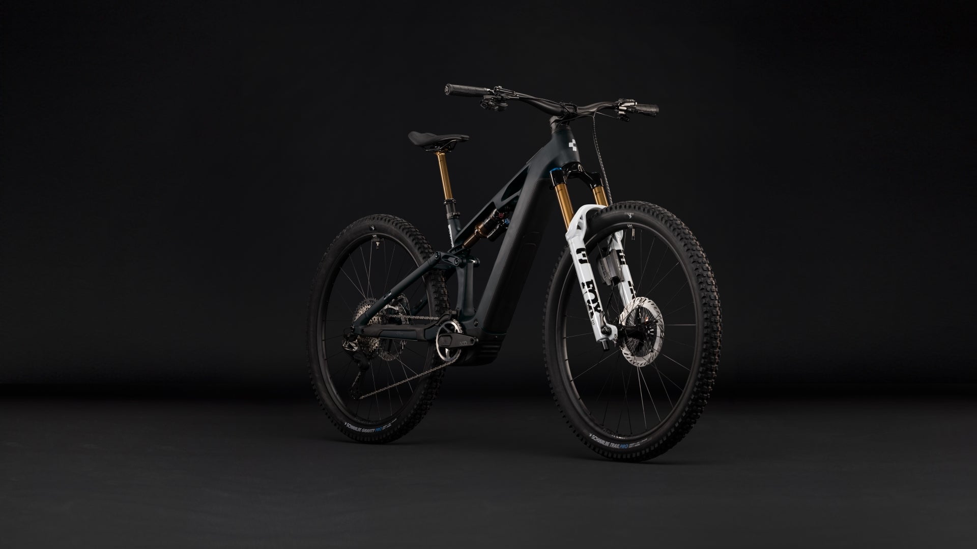 Cube Stereo Hybrid ONE44 HPC AT 800 carbon´n´white (2027)