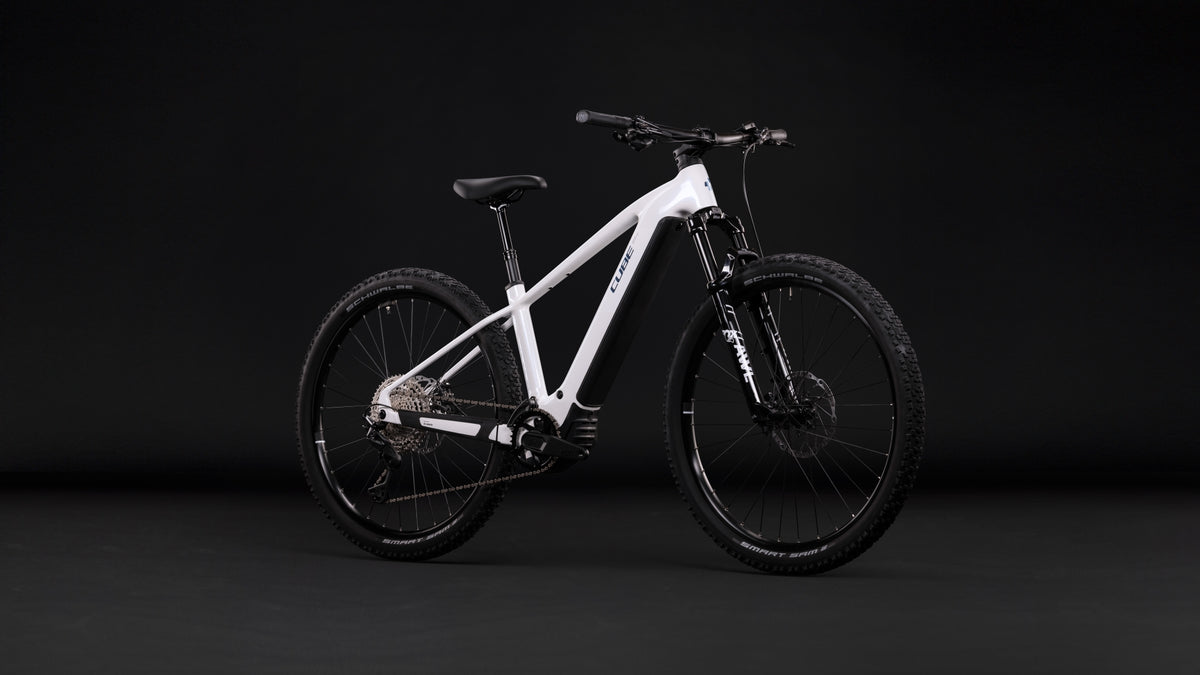 Cube Reaction Hybrid Race 800 Diamant snow´n´black (2027)