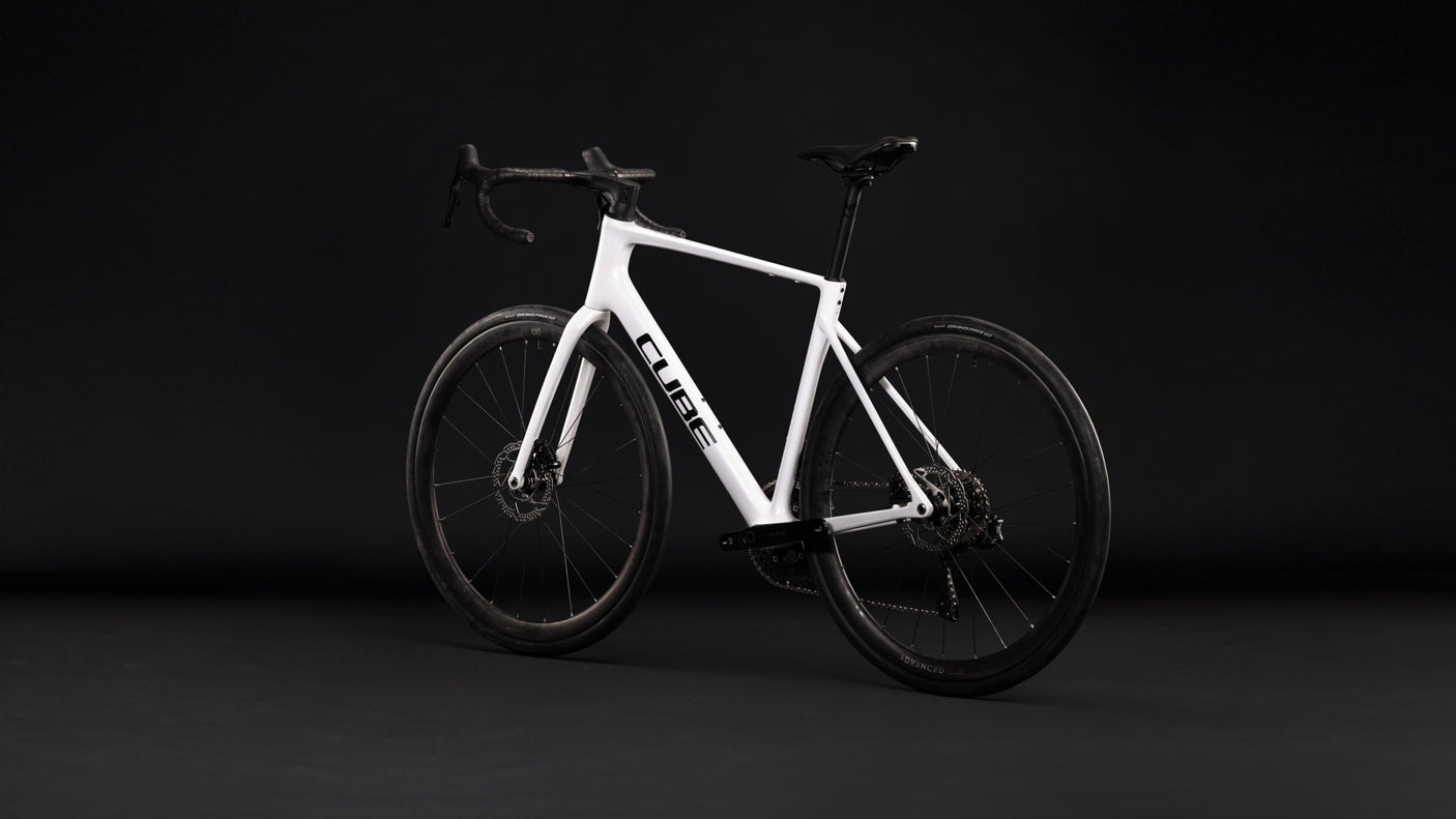 Cube Attain C:62 SLX metallicwit´n´black (2027)