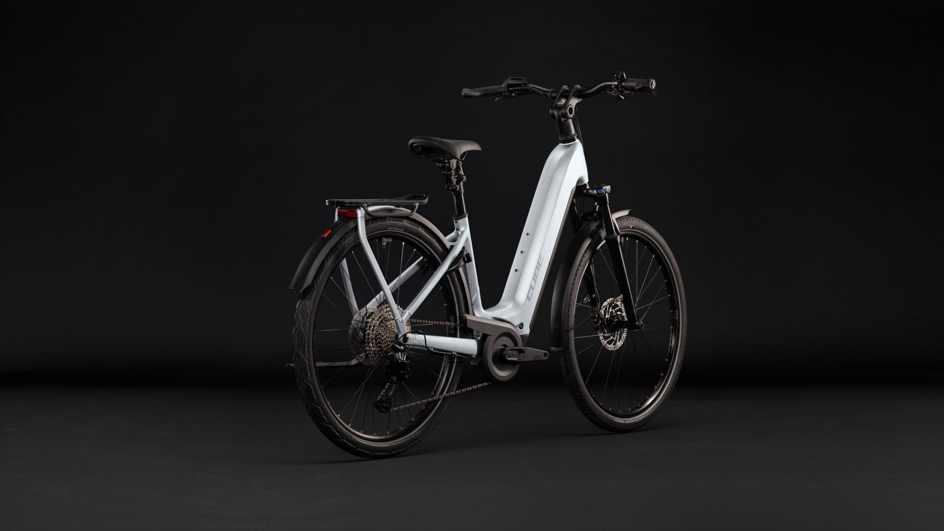 Cube Kathmandu Hybrid ONE 800 Easy Entry silverstar´n´reflex (2027)