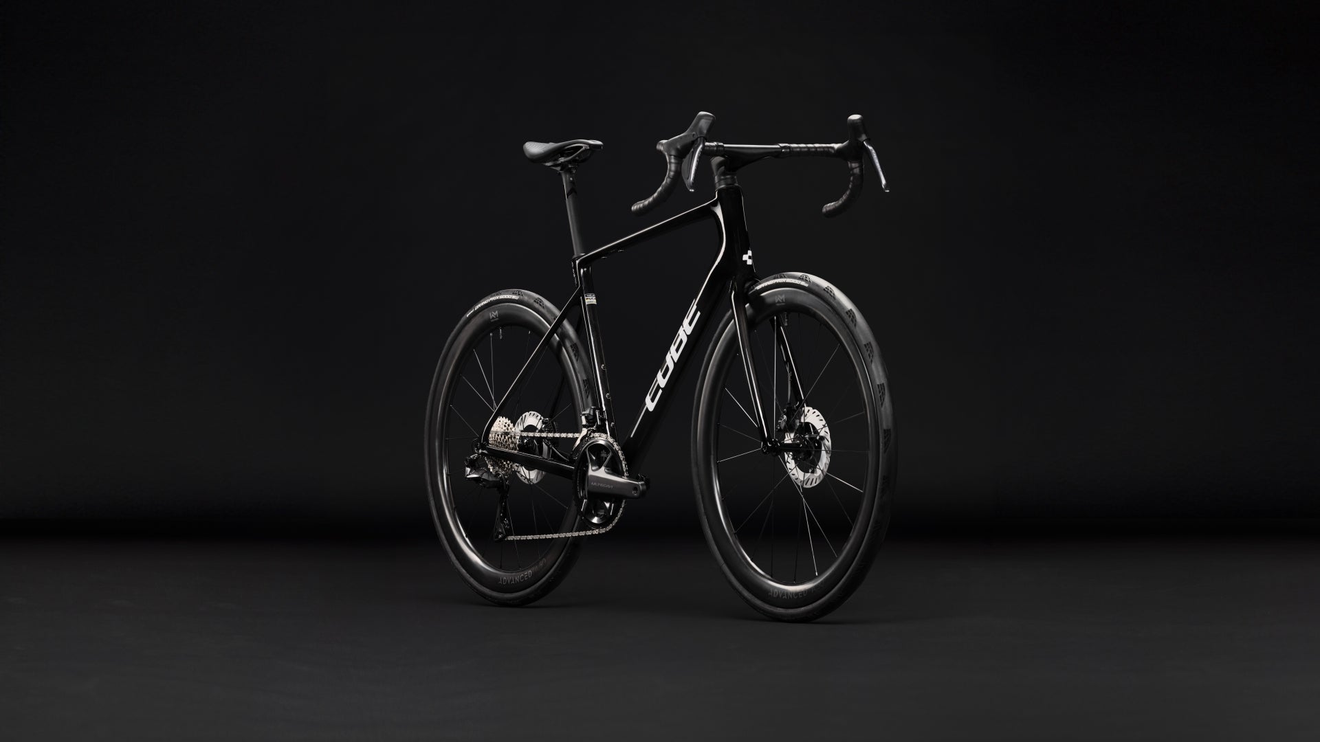 Cube Attain C:62 SLT carbon´n´wit (2027)