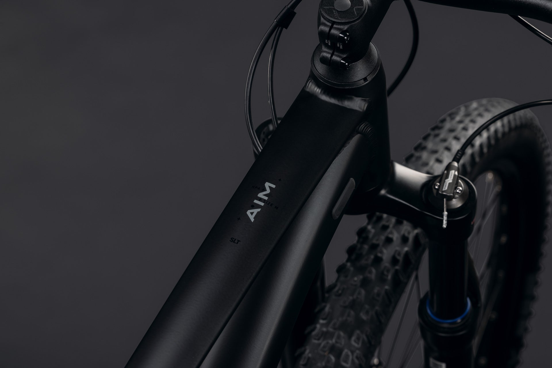 Cube Aim SLT soot´n´black (2027)