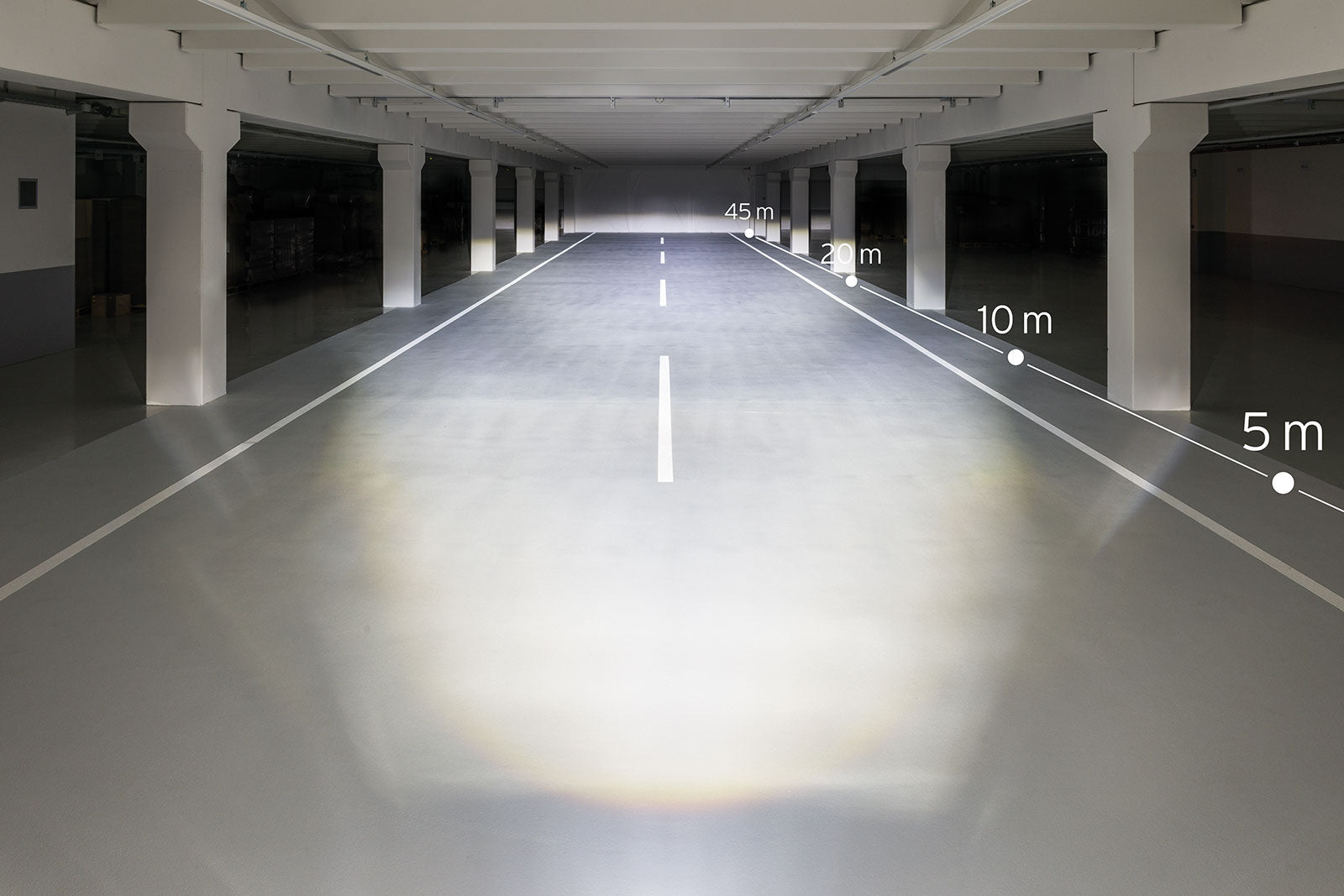 Busch + Müller Ixon Space LED accu koplamp zwart